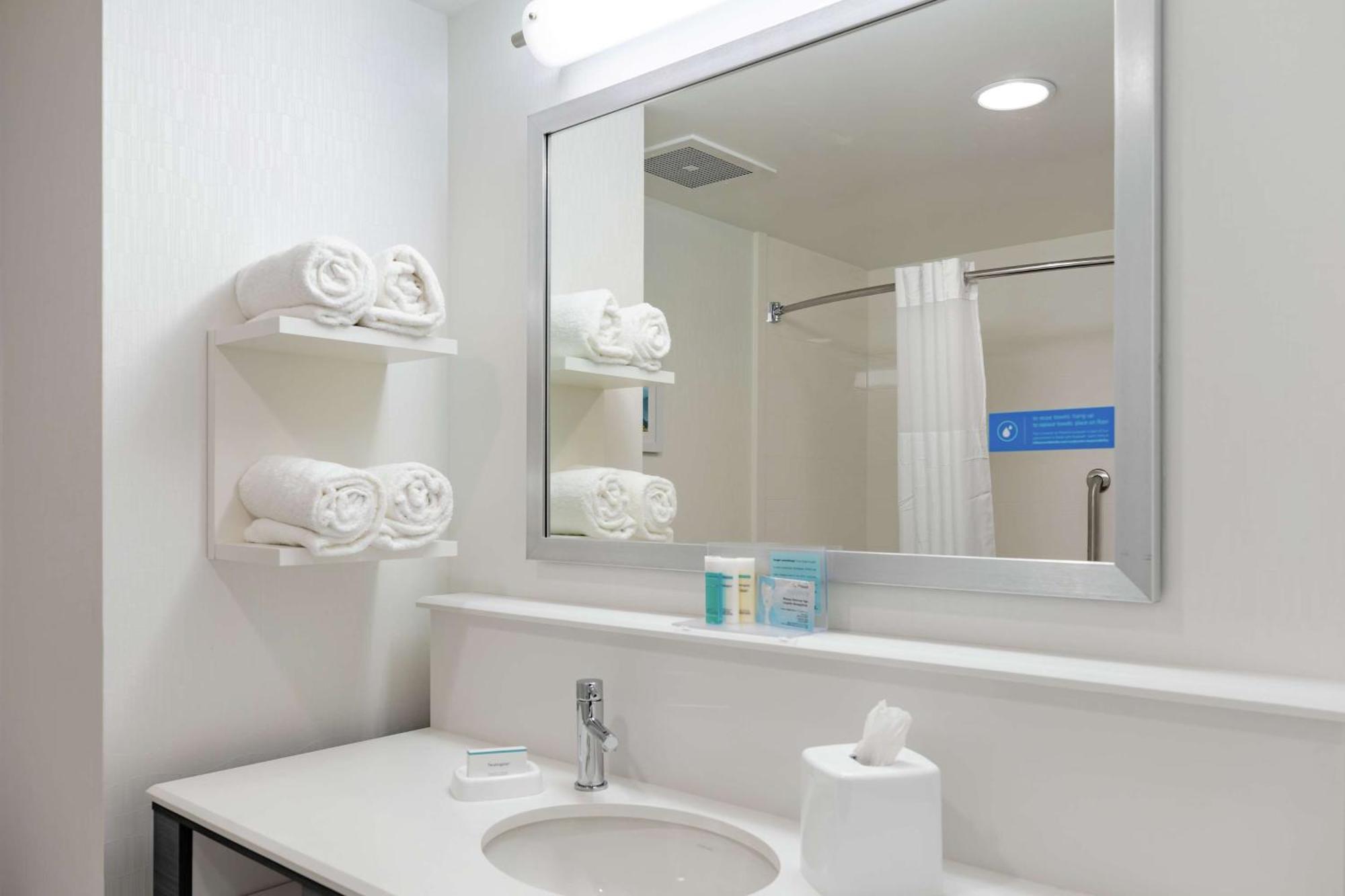 Hotel Hampton Acworth