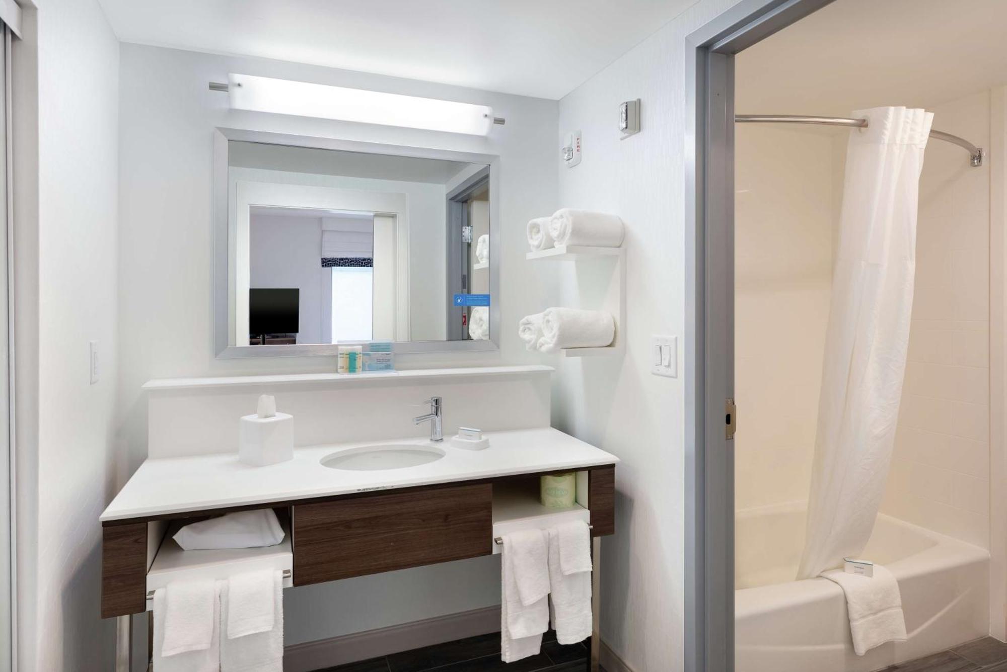 Hampton Hotel 3*